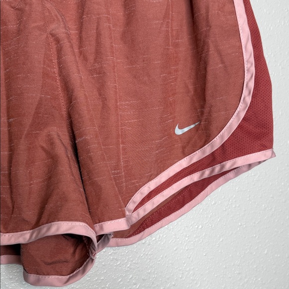 Nike Women's Dri-Fit Tempo Running Shorts XL - Picture 4 of 6